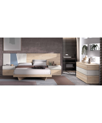 Dormitorio de matrimonio con cama y dos mesitas