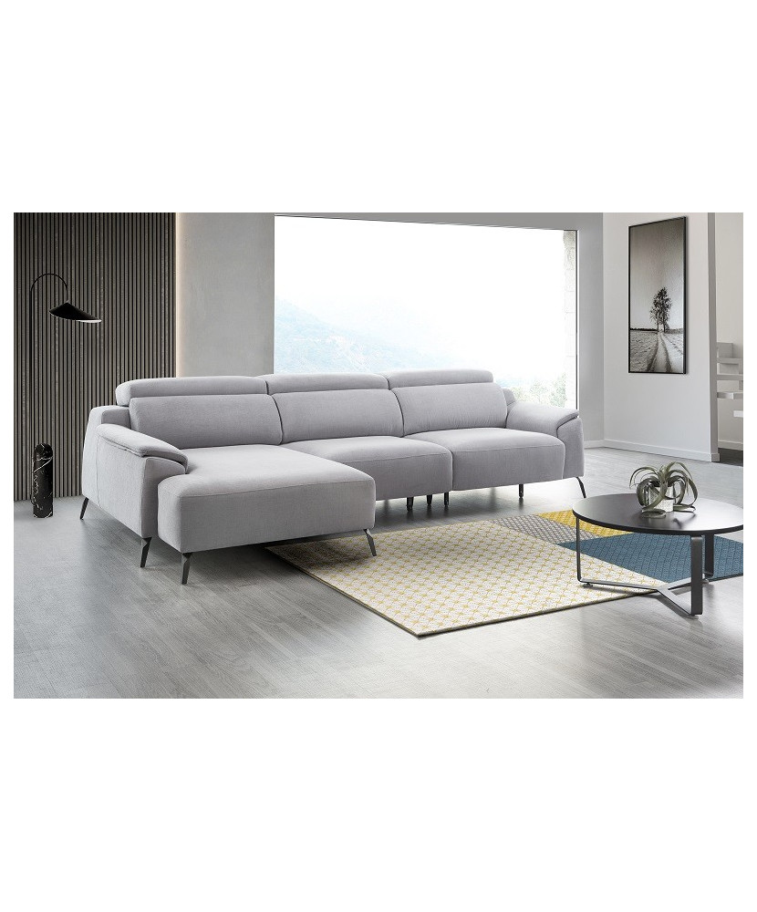Sofá de lineas modernas con cheiselongue