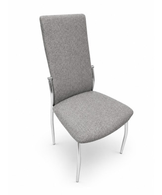 Silla de comedor tapizada gris con patas cromadas y respaldo alto