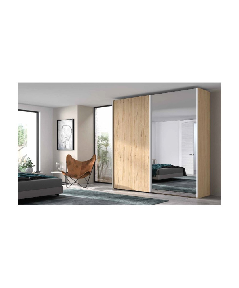 Armario de 218cm de madera color arios con perfil blanco